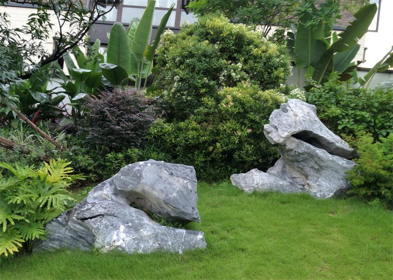 别墅庭院景观石的选择和空间布局都有哪些讲究?